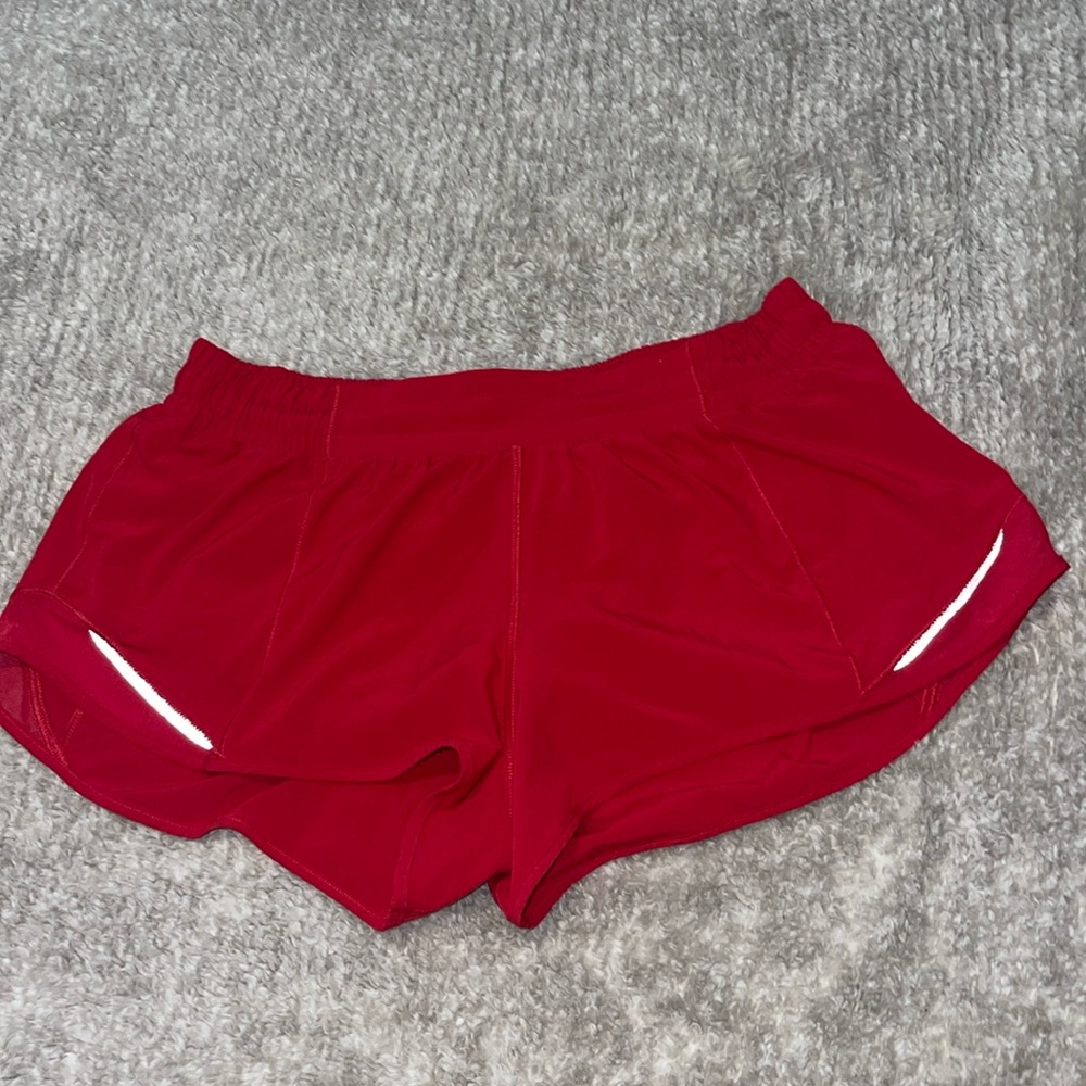 Lululemon 4’ shorts